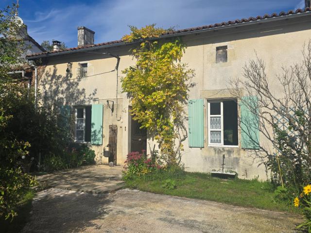 Maison vente à Montmorillon, Voulême