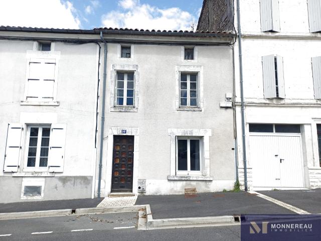 Maison vente à Cognac, Barbezieux-saint-hilaire