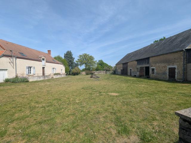 Maison vente à La Châtre, Neuvy-saint-sépulchre