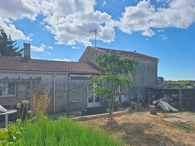 Maison vente à Fontenay-le-Comte, Les Magnils-reigniers