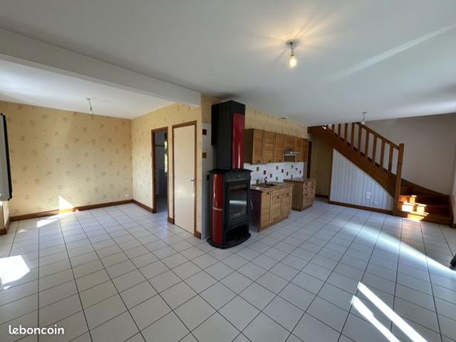Maison vente à Ussel, Combressol