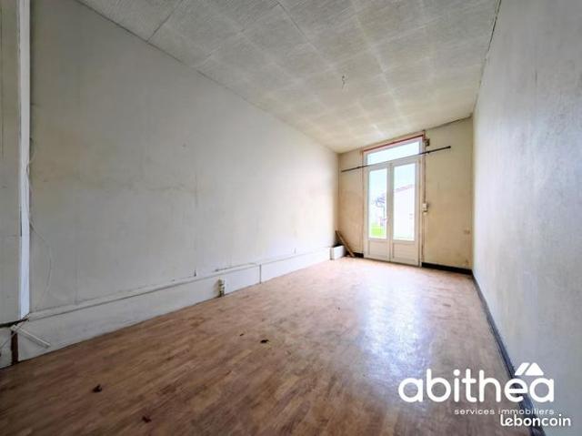 Maison vente à Blaye, France