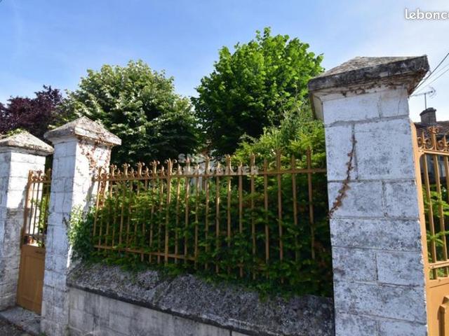 Maison vente à Confolens, Nouvelle-Aquitaine