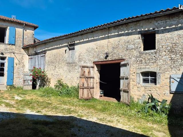 Maison vente à Loiré-sur-Nie, Charente-Maritime