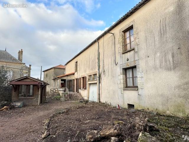 Maison vente à Parthenay, Airvault