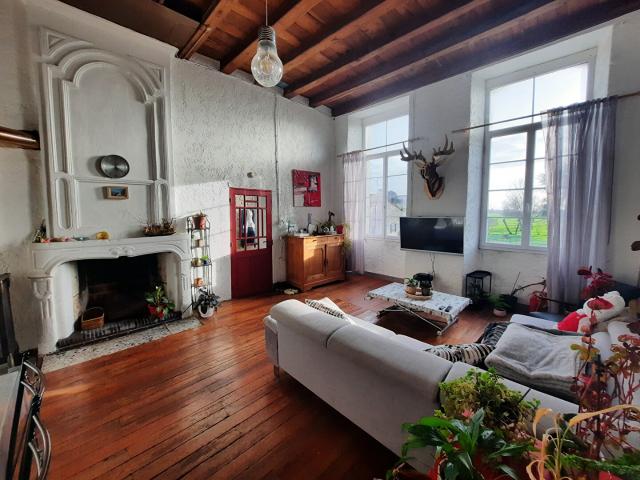Maison vente à Saintes, Gémozac
