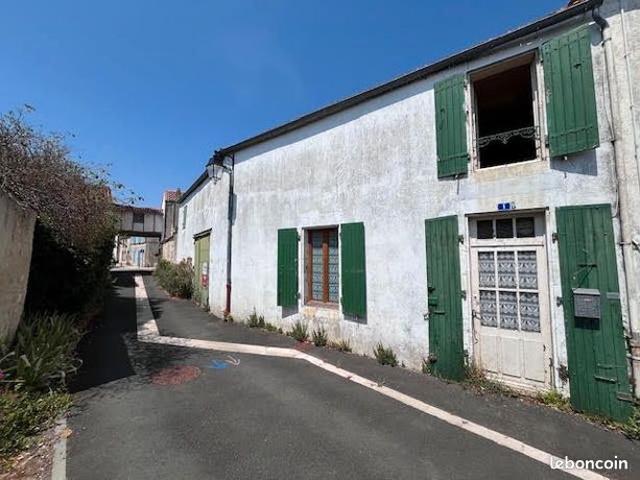 Maison vente à La Rochelle, Thairé