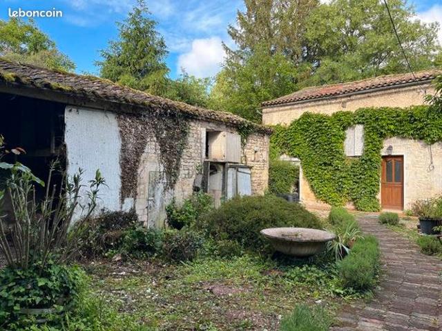 Maison vente à Montmorillon, Champniers