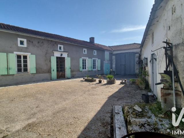 Maison vente à Jonzac, Saint-ciers-champagne