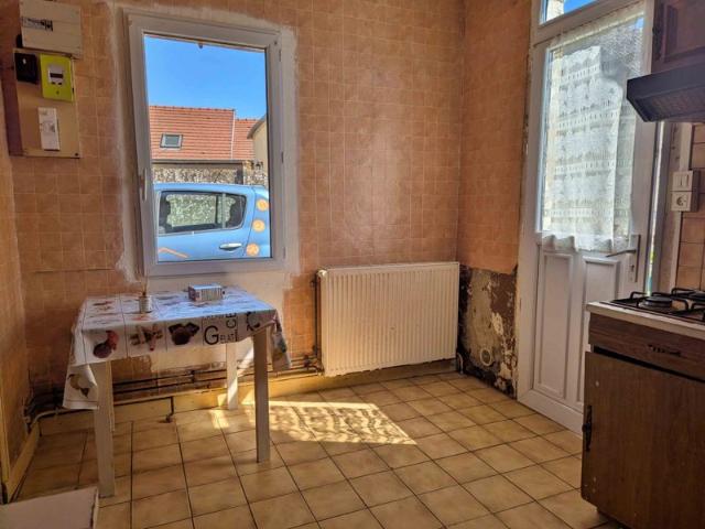 Maison vente à Auxerre, Bazarnes