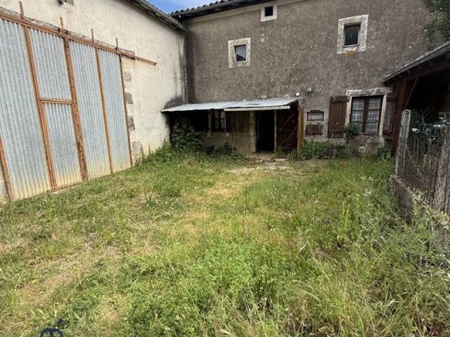 Maison vente à Confolens, Vitrac-saint-vincent