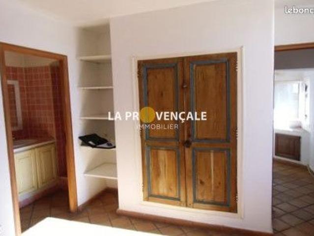 Maison vente à Marseille, Saint-savournin