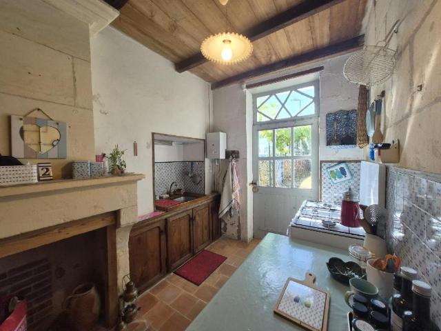 Maison vente à Saint-Jean-d'Angély, Saint-savinien