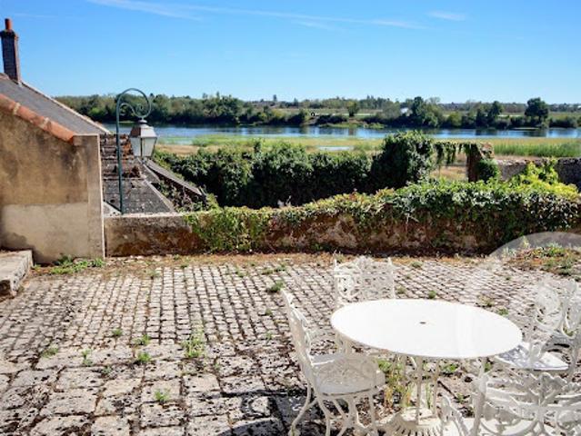 Maison vente à Blois, Cour-sur-loire