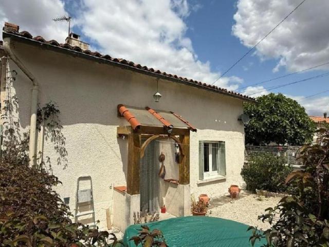 Maison vente à Montmorillon, Civray
