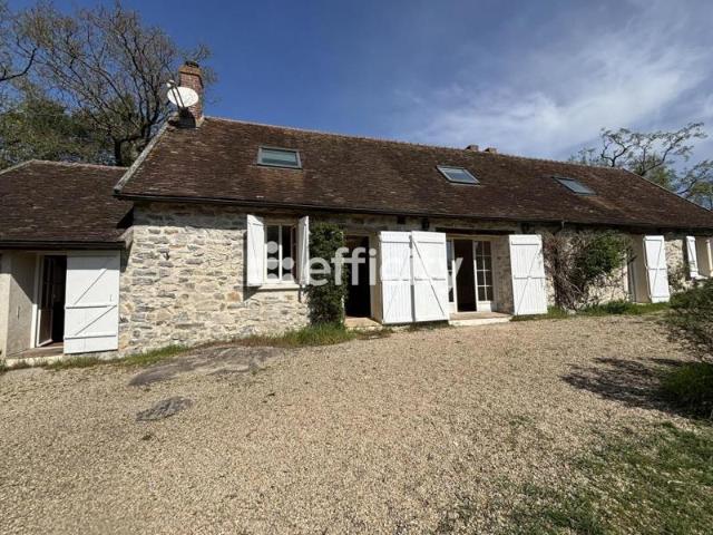 Maison location à France métropolitaine, Mortefontaine