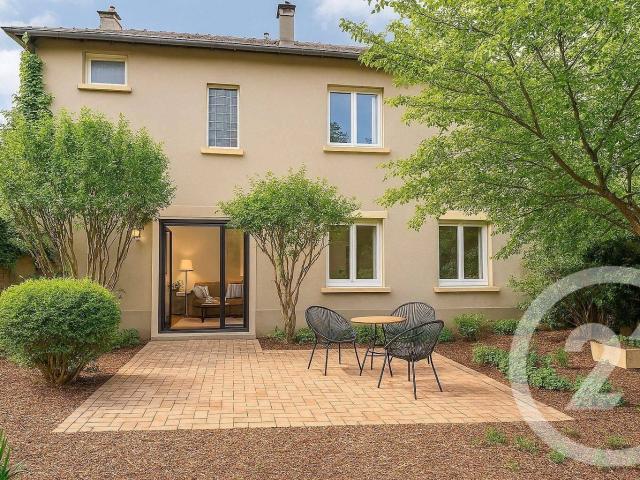 Maison vente à Suresnes, Quartier Mont-Valérien