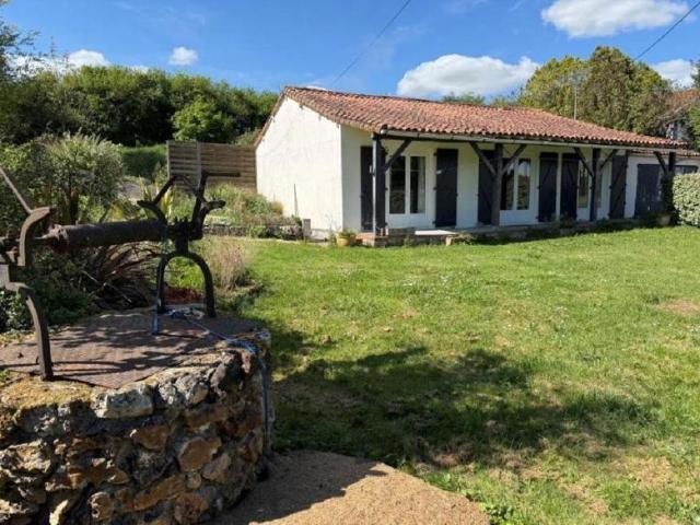 Maison vente à Montmorillon, Civray