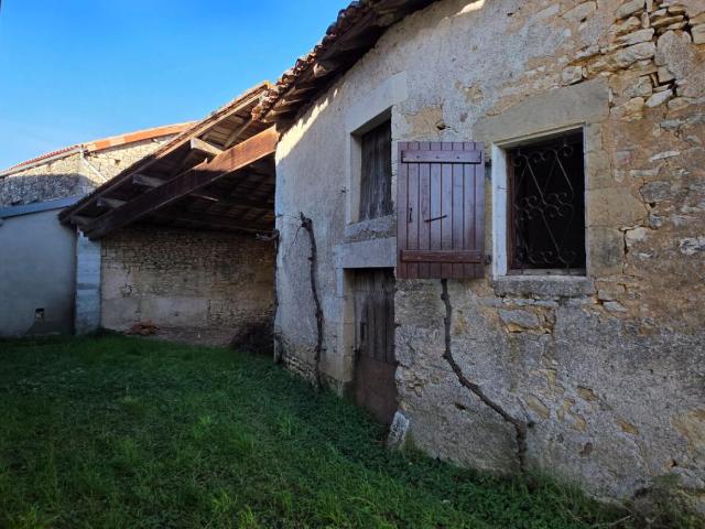 Maison vente à Saint-Claud, Charente