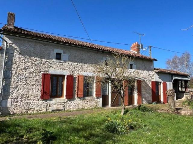 Maison vente à Montmorillon, Civray