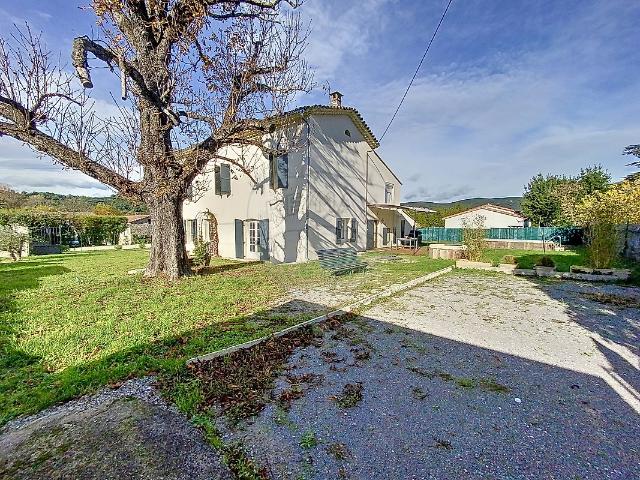Ferme vente à Boisset-et-Gaujac, Gard