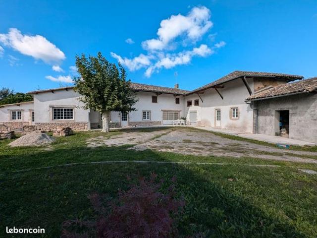 Maison vente à Bourg-en-Bresse, Grièges