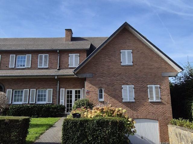 Maison location à Le Péri, Liège