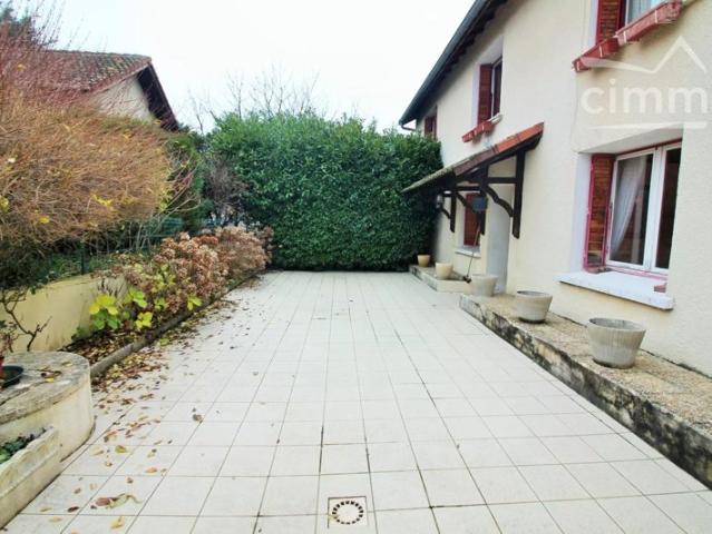 Maison vente à La Tour-du-Pin, Roche
