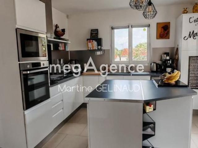 Maison vente à Saintes, Saint-georges-des-coteaux