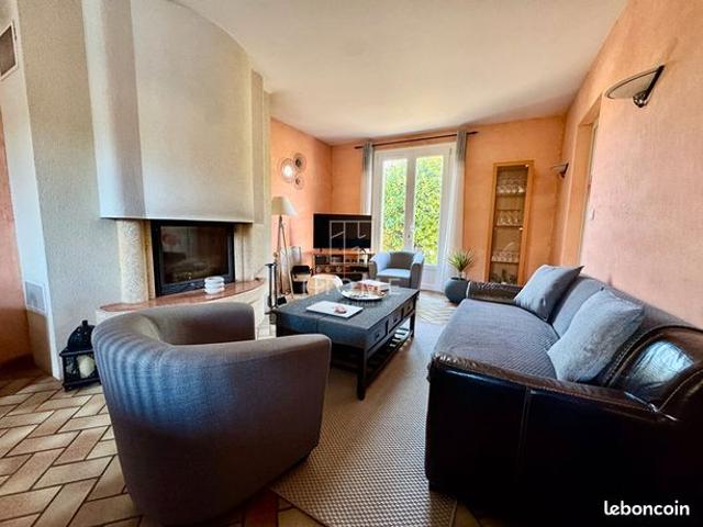 Maison vente à Saint-Saturnin, Charente