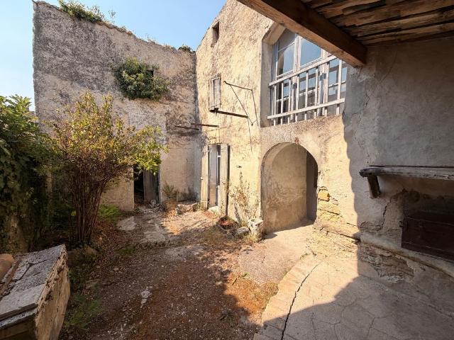Maison vente à Carpentras, Entrechaux