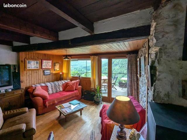 Maison vente à Figeac, Calvignac