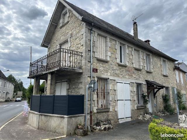 Maison vente à Gourdon, Bétaille