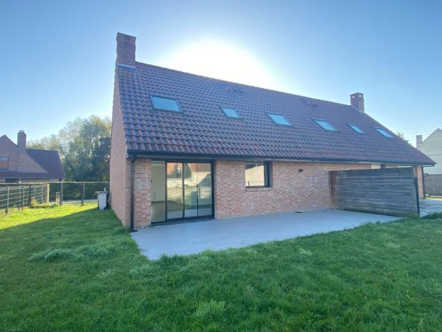 Maison vente à Lille, Santes