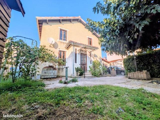Maison vente à Portes-lès-valence, Guadeloupe