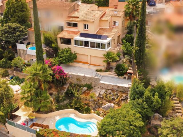 Maison vente à Arrondissement de Toulon, Belgentier