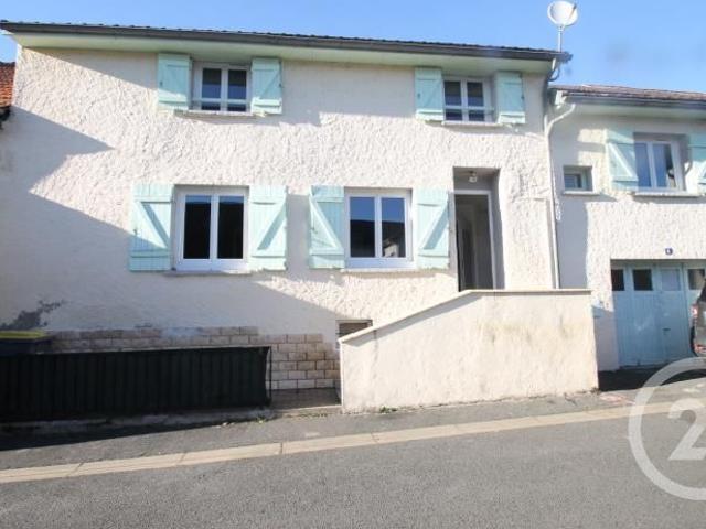 Maison location à Les Sables, Abrest