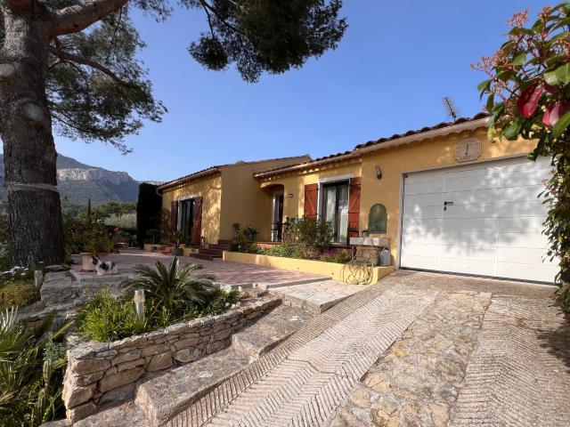 Maison vente à Arrondissement de Toulon, Le Revest-les-eaux