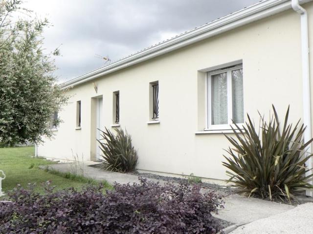 Maison vente à Saint-Christoly-de-Blaye, Gironde