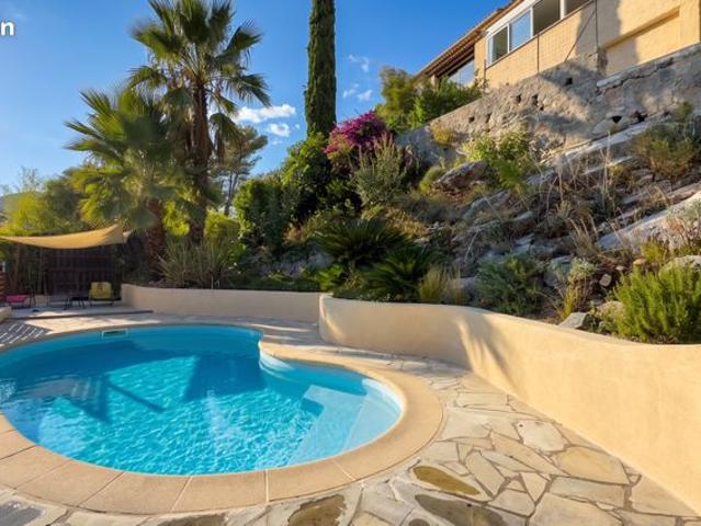Maison vente à Arrondissement de Toulon, Belgentier