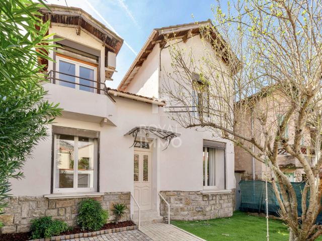 Maison vente à Arrondissement de Toulon, Toulon