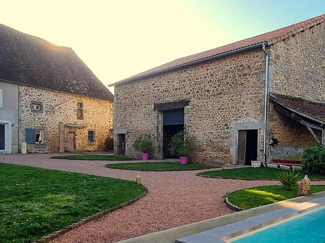 Maison vente à Nontron, Piégut-pluviers