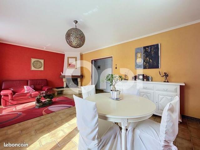 Maison vente à Fontainebleau, Ville-saint-jacques