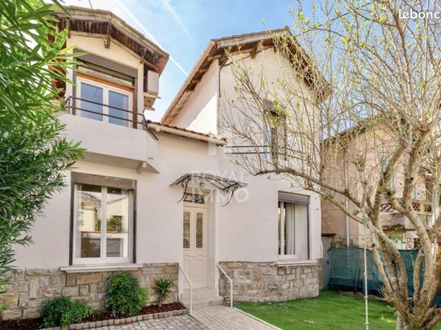 Maison vente à Arrondissement de Toulon, Toulon