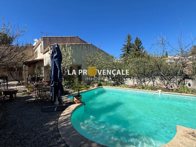 Maison vente à Aix-en-Provence, Gréasque