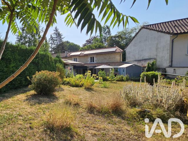 Maison vente à Ruffec, Charente