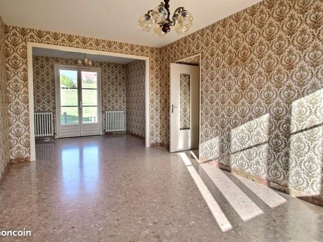 Maison vente à Saint-Clément-sur-Guye, Saône-et-Loire