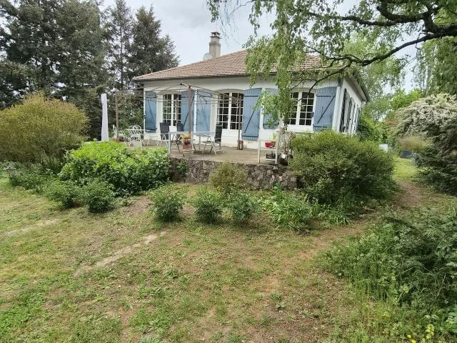 Maison vente à La Pacaudière, Loire