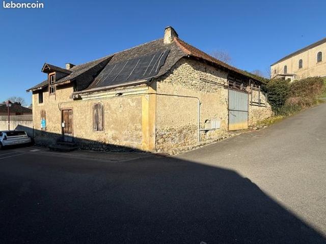 Maison vente à Bagnères-de-Bigorre, Montgaillard