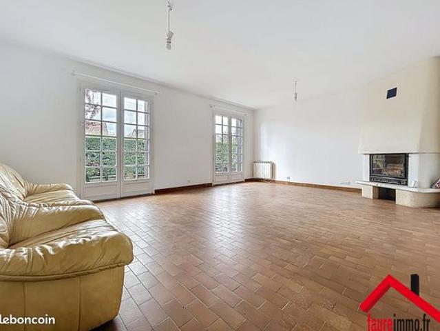 Maison vente à Brive-la-Gaillarde, Saint-pantaléon-de-larche